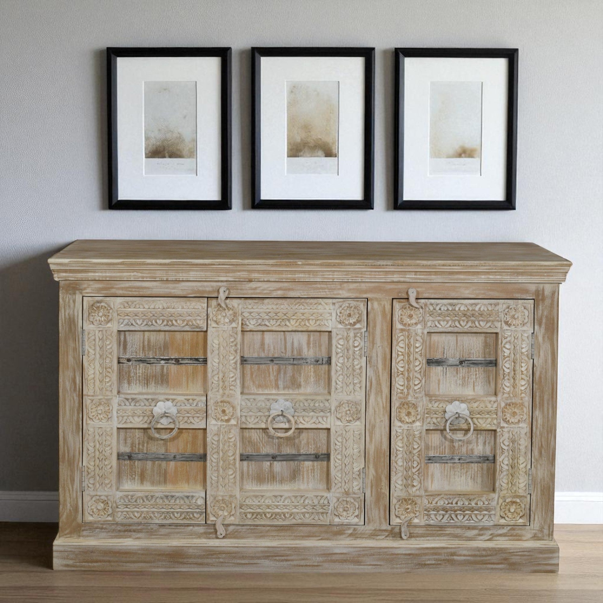 Heritage 3 Door Sideboard
