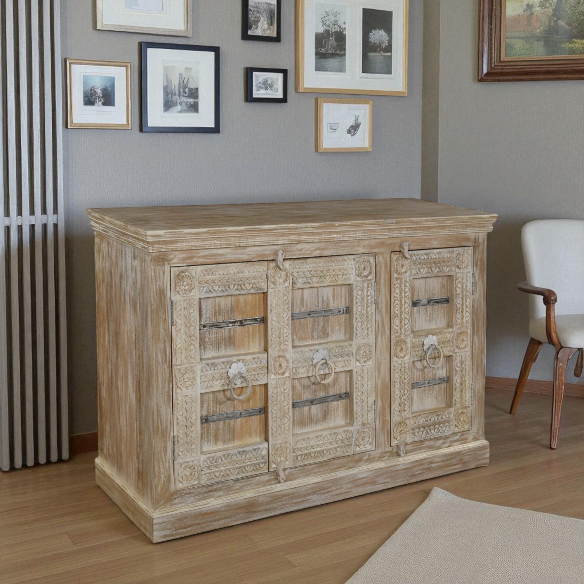 Heritage 3 Door Sideboard