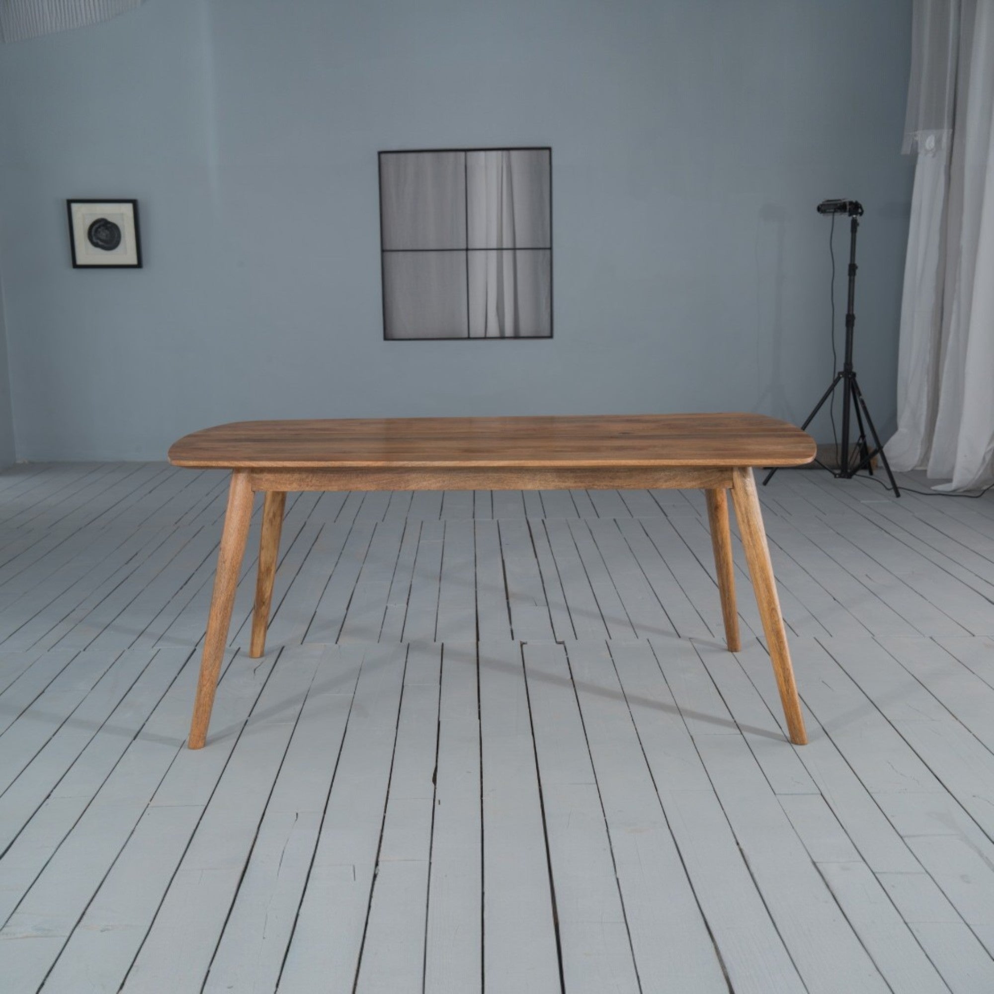 Surya 1.35 Dining Table